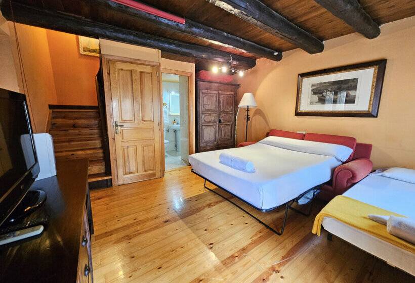 Apartamentos Ciudadela de Jaca 3000