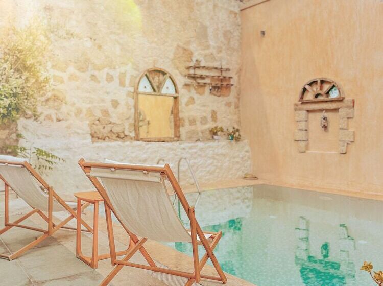 Alacati Asmalı Konak Otel