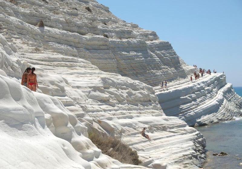 تختخواب و صبحانه Un Tuffo Alla Scala Dei Turchi
