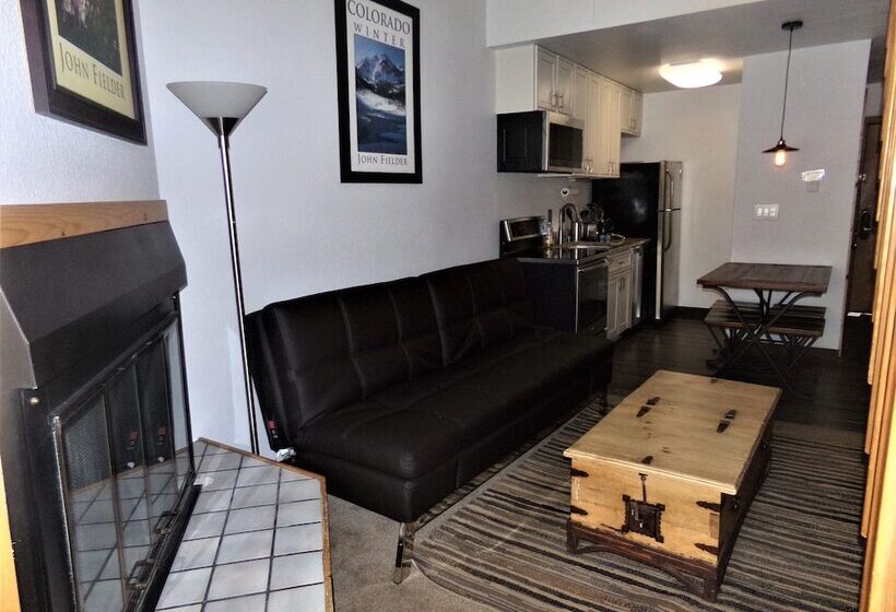 Cj202 Copper Junction Condo