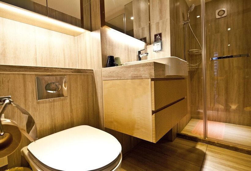 Hangzhou Magician Apartment