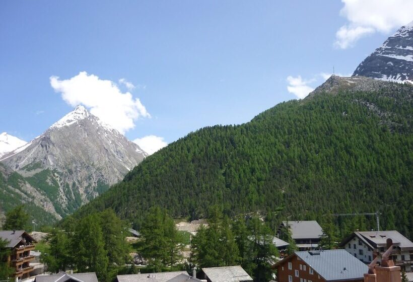 簡易ホテル Europa Annex