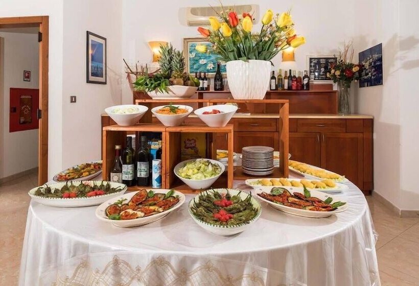 هتل Albergo Villa A Mare