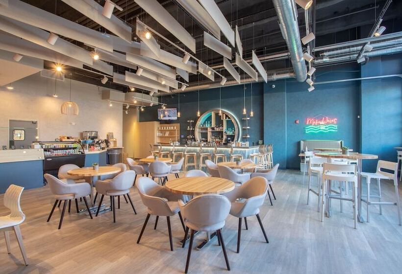 فندق Aloft Buffalo Downtown