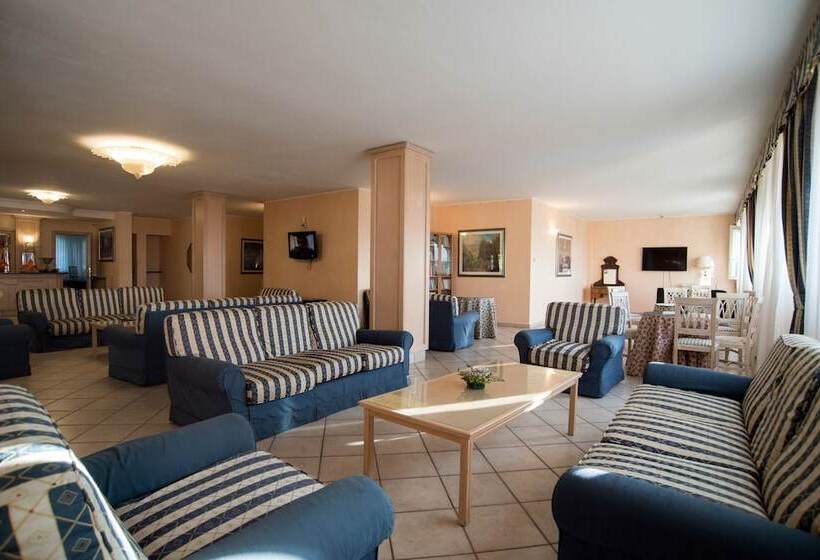 فندق Antico Colle Toscano Resort