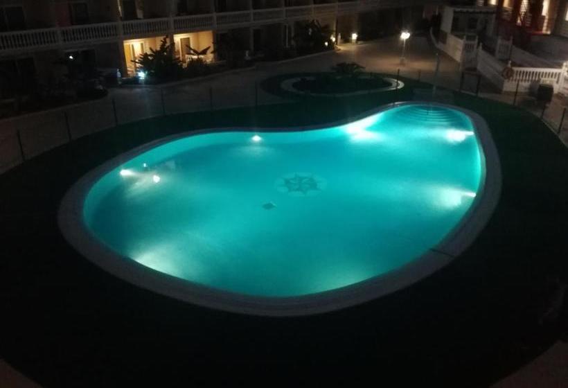 Apartamentos Parque  Carolina