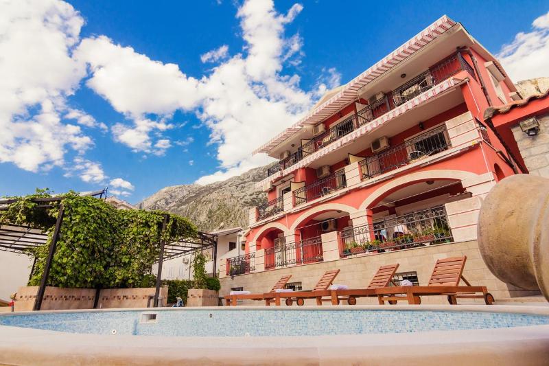 هتل Apartments Bogdanovic