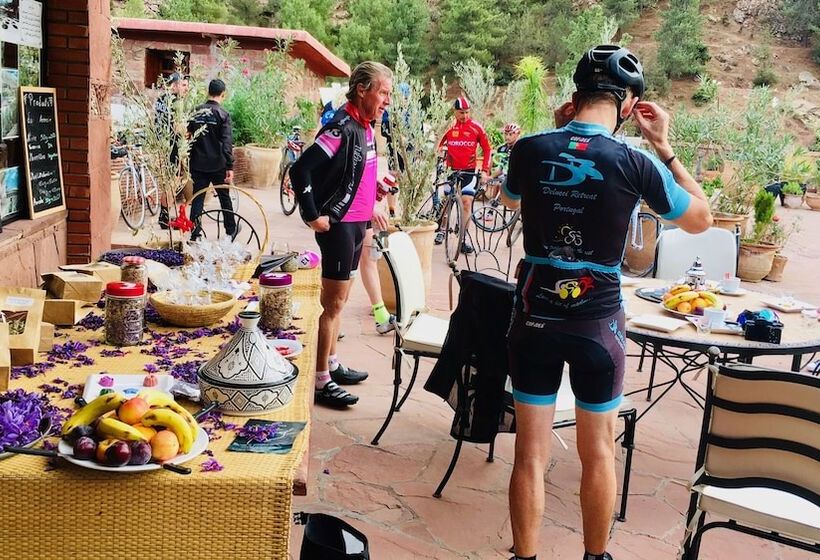 هتل Aurocher Ourika Oukaimeden