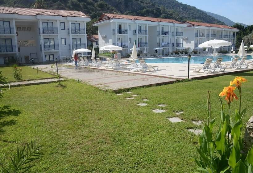 酒店 Belcekum Beach