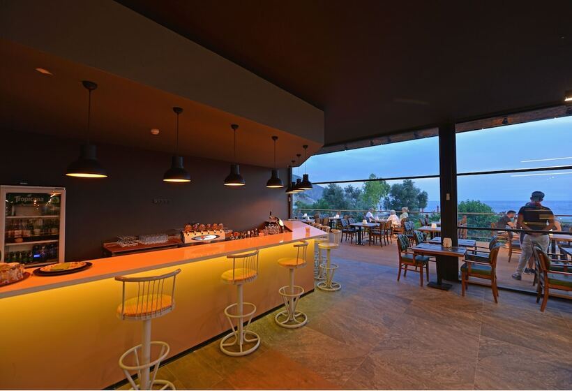 酒店 Belcekum Beach