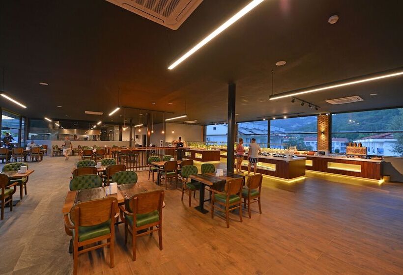 酒店 Belcekum Beach