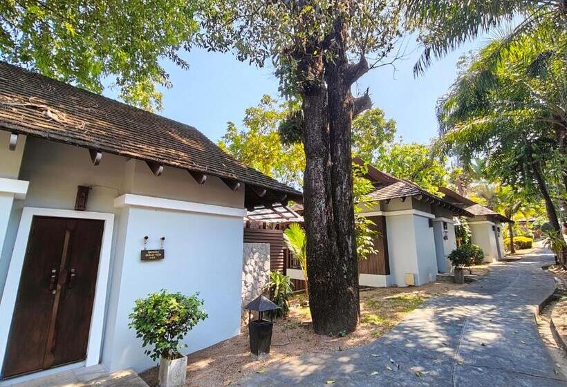 호텔 Bhundhari Resort & Villas Samui