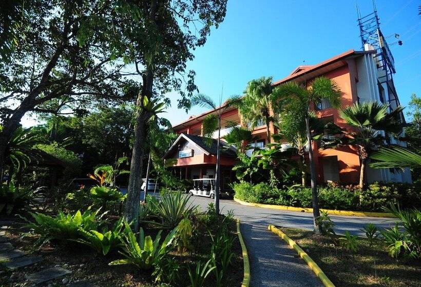 בית מלון כפרי Bukit Merah Laketown Resort