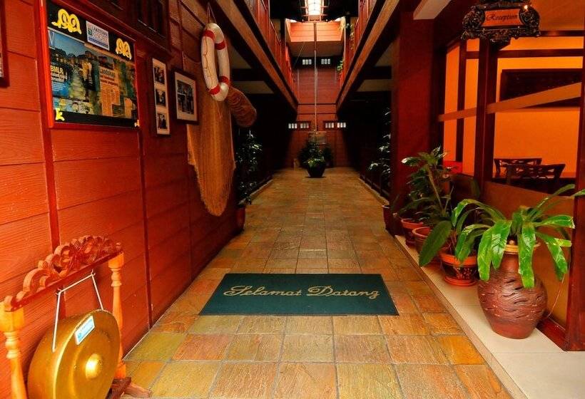 בית מלון כפרי Bukit Merah Laketown Resort