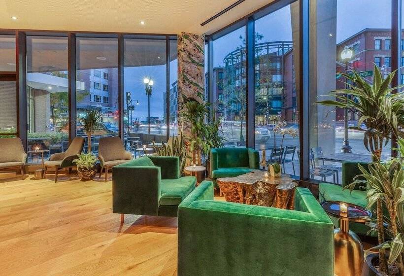 Cambria Hotel Boston Downtown   Seaport