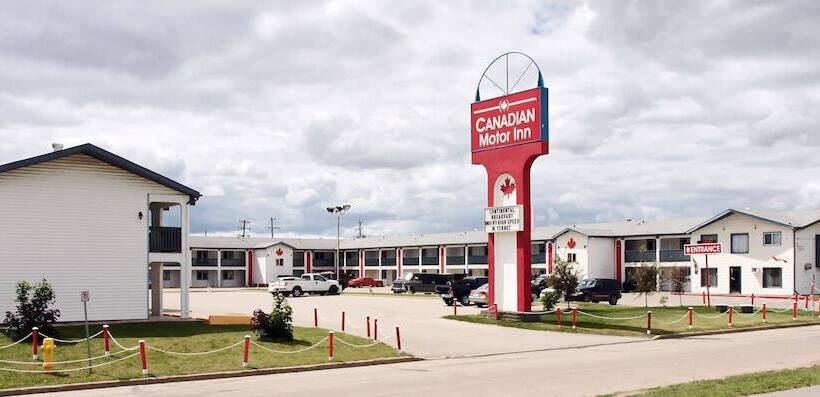فندق Canadian Motor Inn