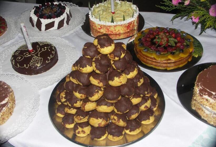 فندق Capriccioli