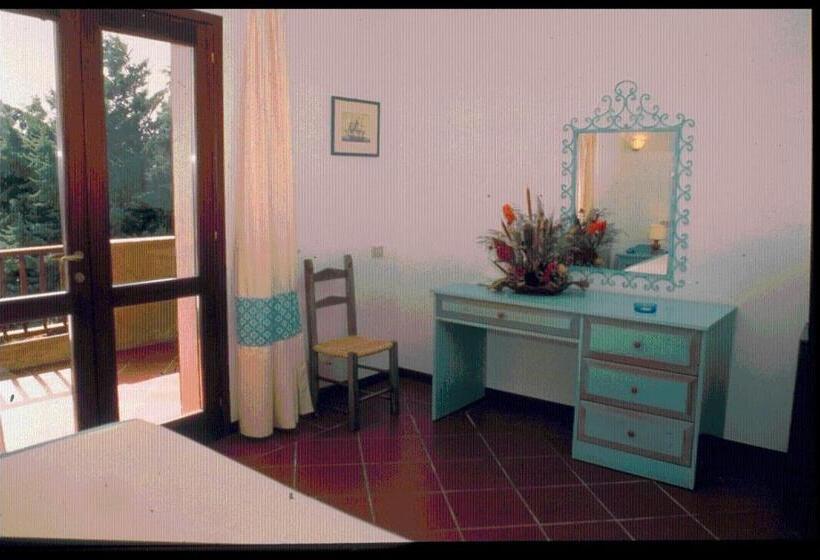 فندق Capriccioli