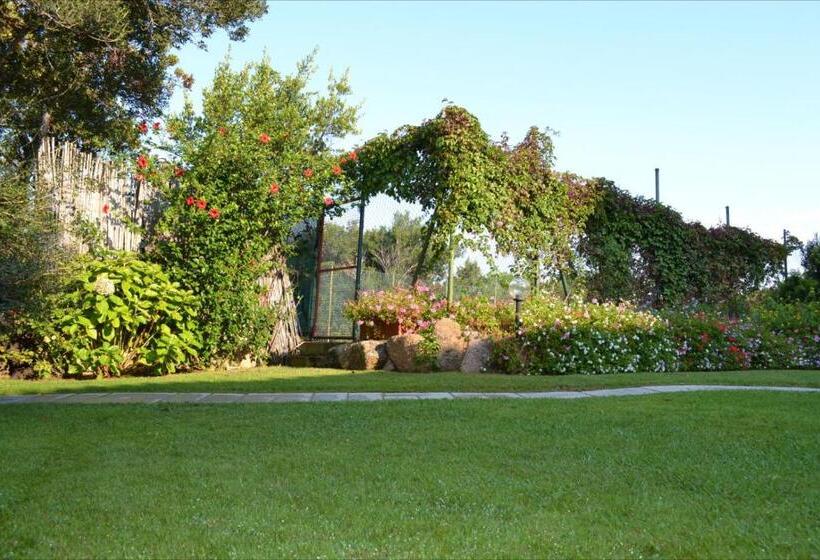 فندق Capriccioli