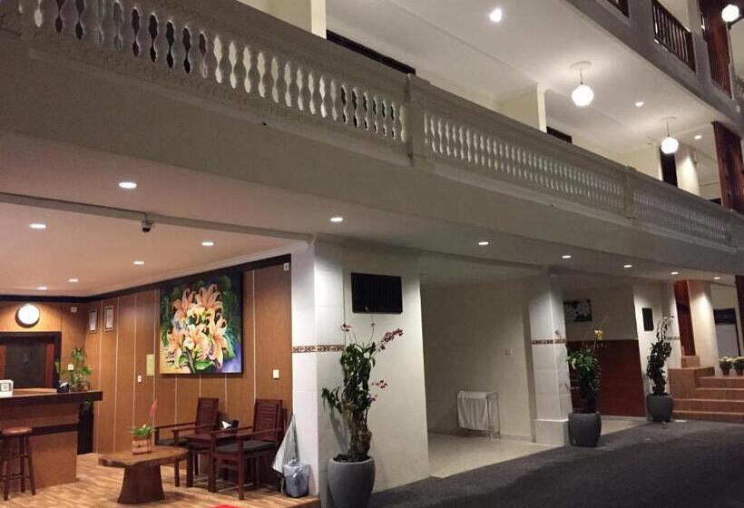 City Garden Bali Dwipa Hotel, Kuta