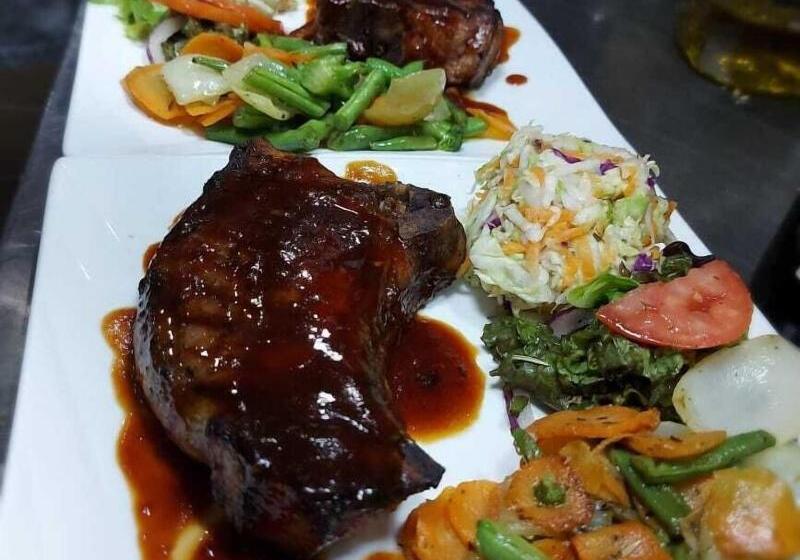 فندق City Plaza  & Suites