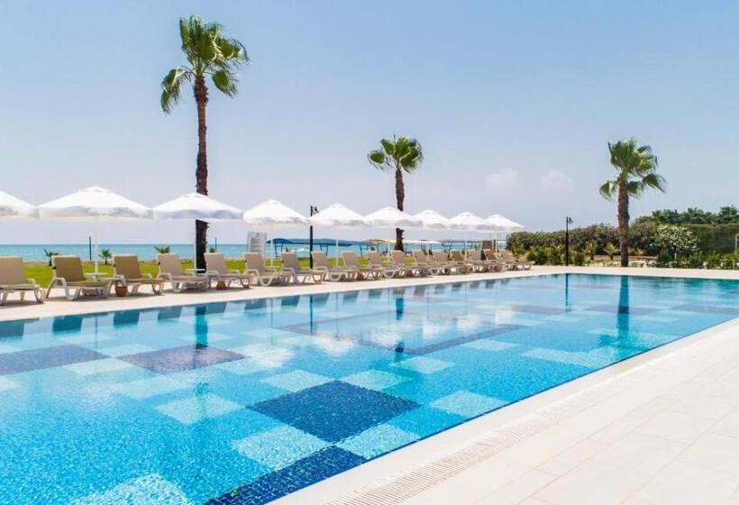 فندق Crystal Boutique Beach & Resort   Adult Only