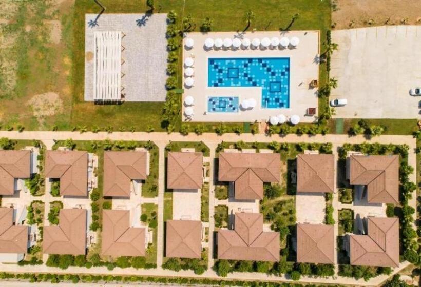 ホテル Crystal Boutique Beach & Resort   Adult Only