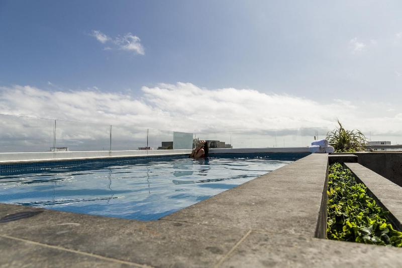 Attraction Hotel Deluxe