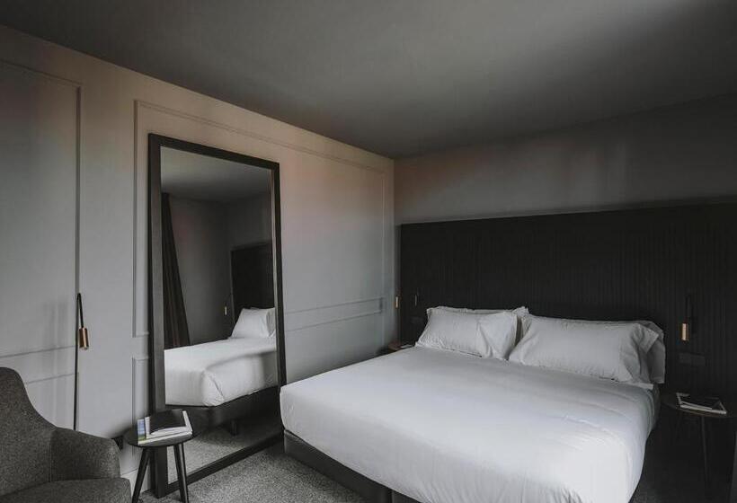 ホテル El Moderne