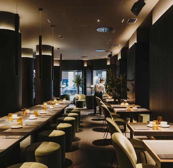 ホテル El Moderne