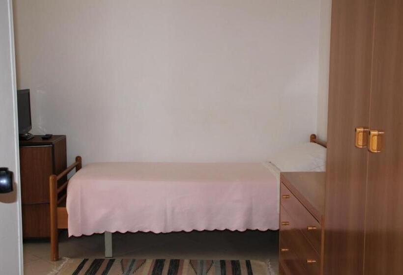 בית מלון כפרי Europa