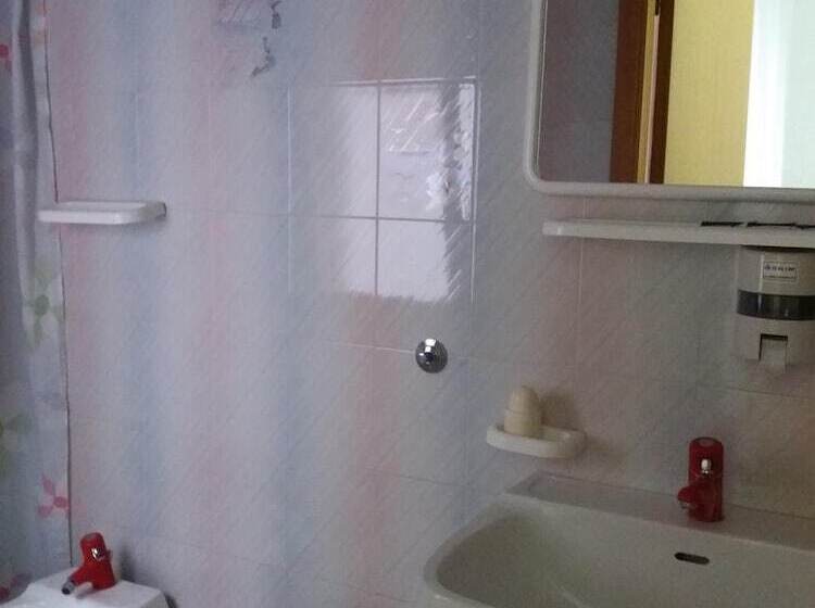 בית מלון כפרי Europa