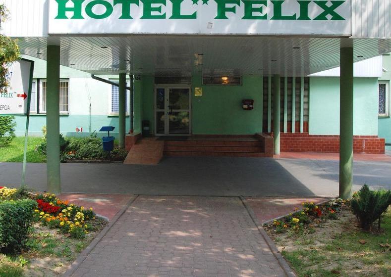 ホテル Felix