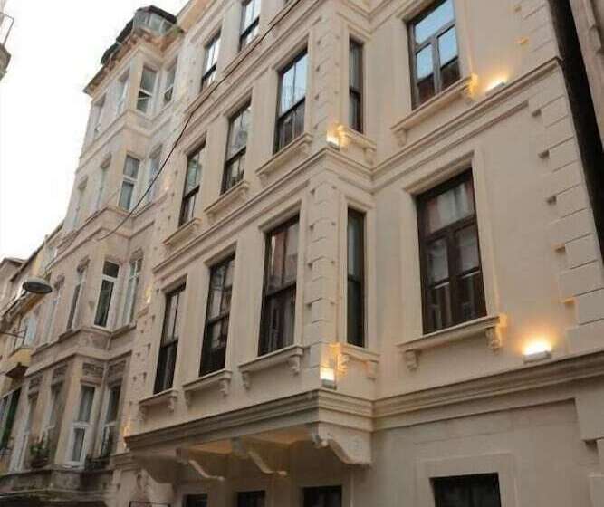 ホテル Ferman Pera