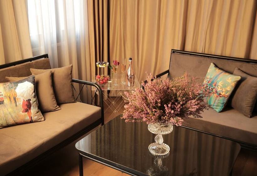 ホテル Ferman Pera