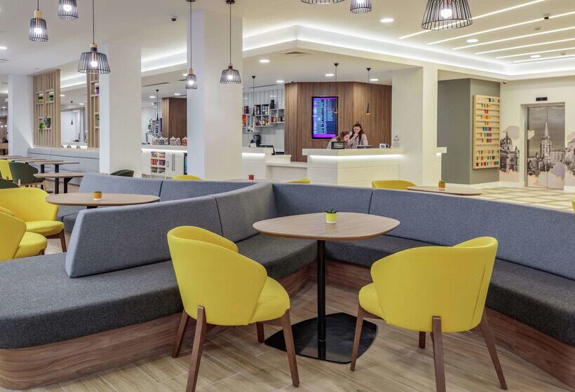 בית מלון כפרי Hampton By Hilton Edinburgh Airport