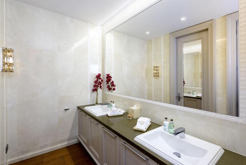 בית מלון כפרי Helena Bay Luxury Lodge