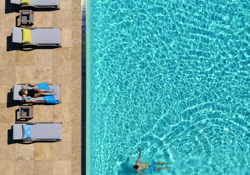 בית מלון כפרי Helena Bay Luxury Lodge