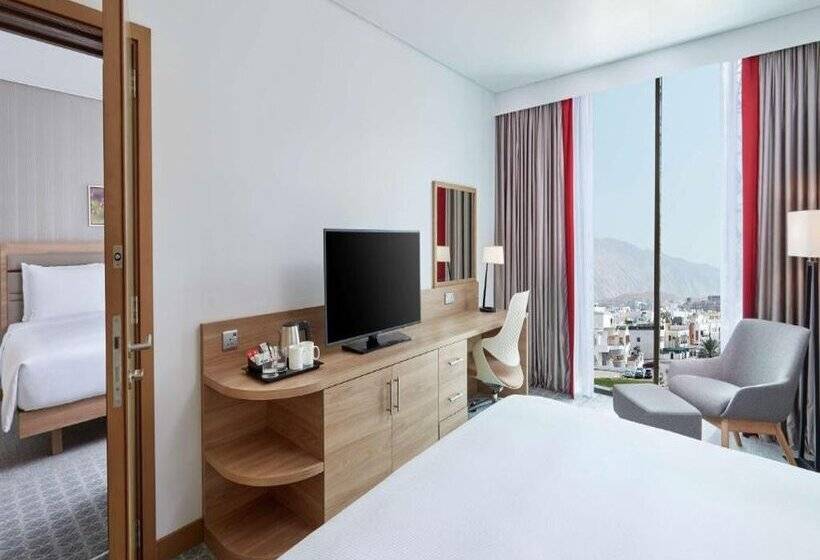 هتل Hilton Garden Inn Muscat Al Khuwair
