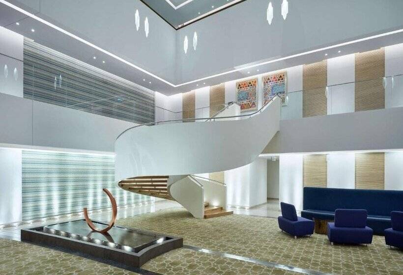 هتل Hilton Garden Inn Muscat Al Khuwair