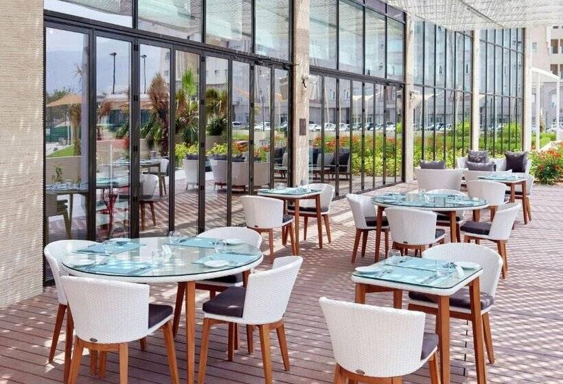 هتل Hilton Garden Inn Muscat Al Khuwair