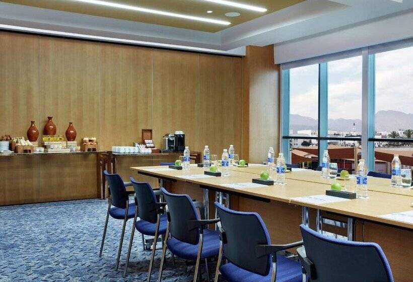 هتل Hilton Garden Inn Muscat Al Khuwair