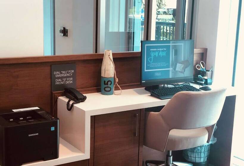 酒店 Hilton Garden Inn West Palm Beach I95 Outlets