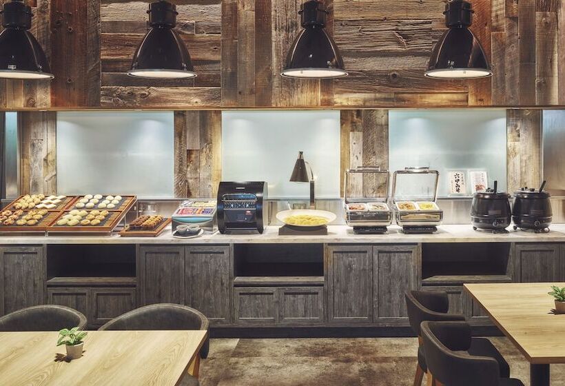 호텔 Holiday Inn Express Osaka City Centre Midosuji, An Ihg