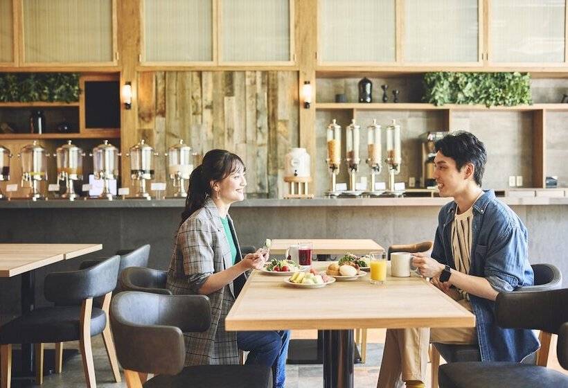 호텔 Holiday Inn Express Osaka City Centre Midosuji, An Ihg