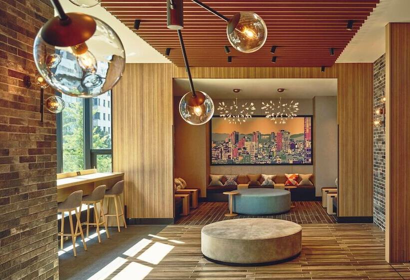 호텔 Holiday Inn Express Osaka City Centre Midosuji, An Ihg