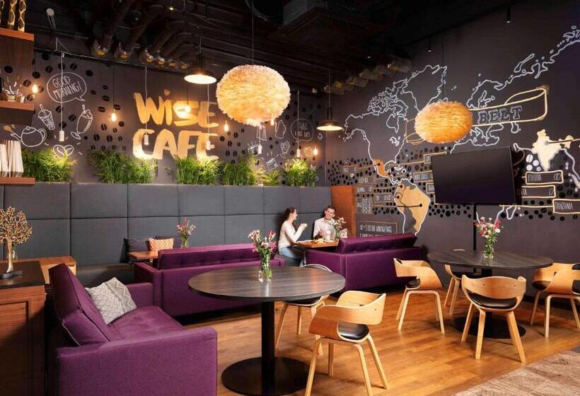 هتل Ibis Poznan Centrum