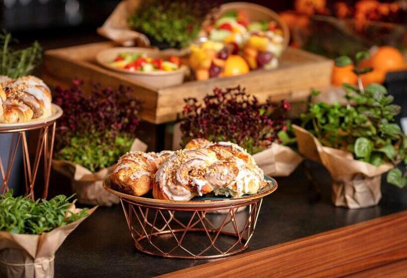 هتل Ibis Poznan Centrum