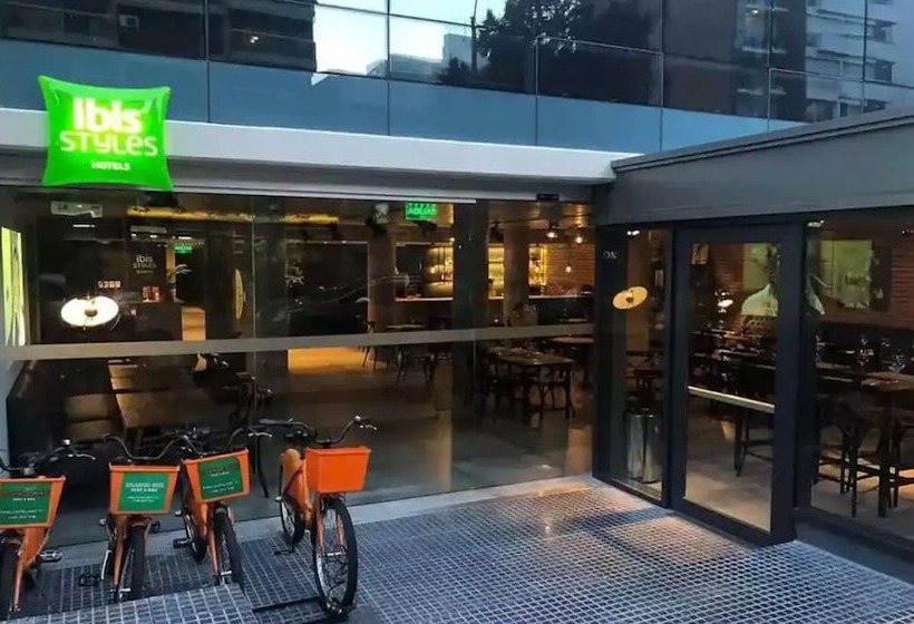 هتل Ibis Styles Montevideo Biarritz