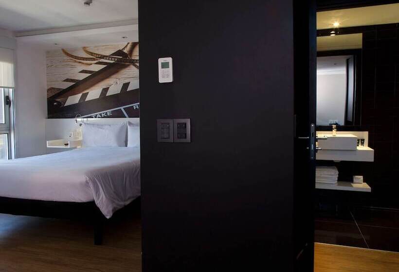 هتل Ibis Styles Montevideo Biarritz